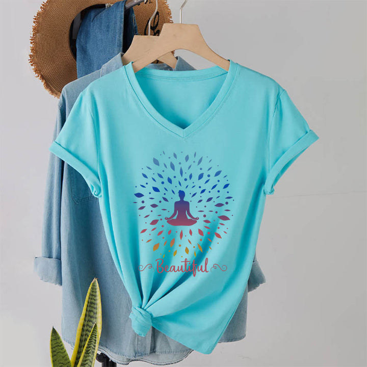 Maglietta da donna con scollo a V e stampa grafica "Olivenorma Gradient Leaf Mandala Meditation Figure Beautiful Script Graphic". - Lago Blu - 2XL - image 16