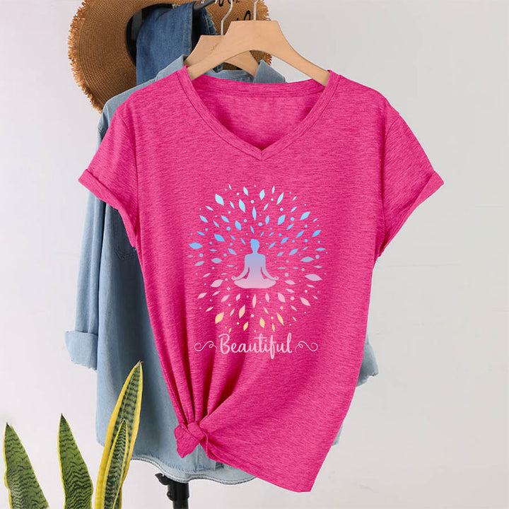Maglietta da donna con scollo a V e stampa grafica "Olivenorma Gradient Leaf Mandala Meditation Figure Beautiful Script Graphic". - Rosso rosa - 2XL - image 34