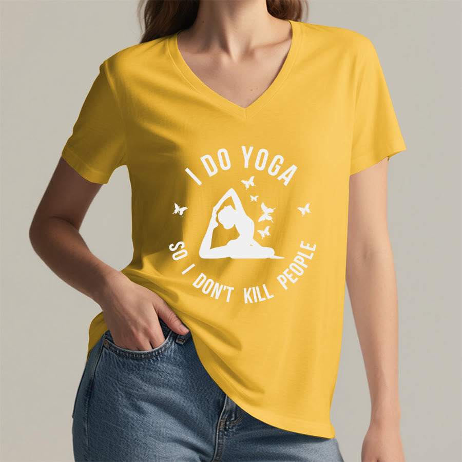 Maglietta da donna con scollo a V Olivenorma con scritta divertente "I Do Yoga Butterfly Crescent Text Graphic". - image 35
