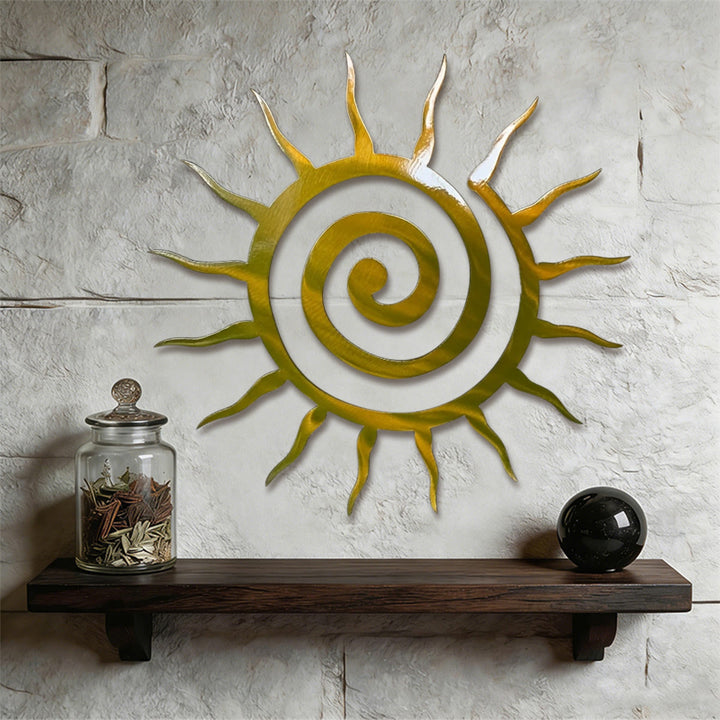 Decorazione da parete in metallo 2D Olivenorma con spirale dorata e raggi di sole. - image 1