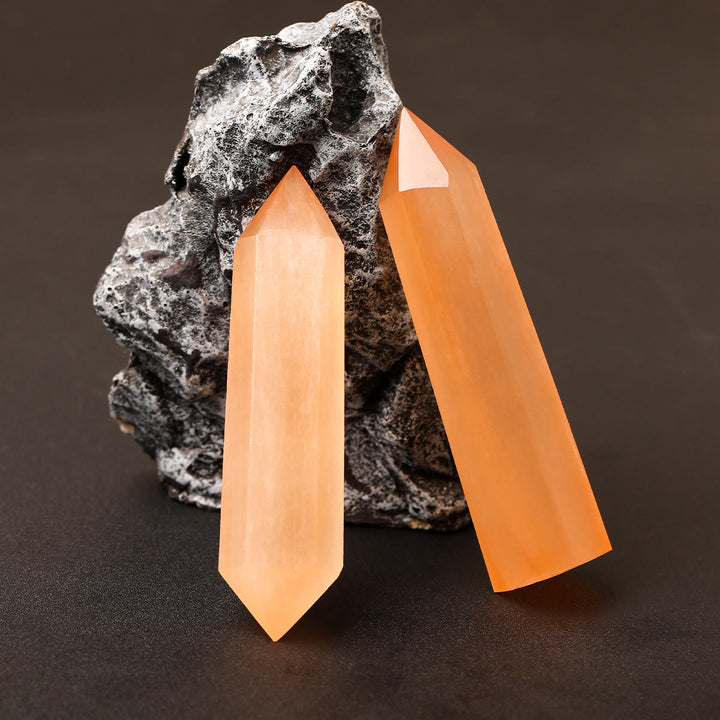 Bacchetta a torre esagonale in selenite arancione Olivenorma a punta singola - image 3