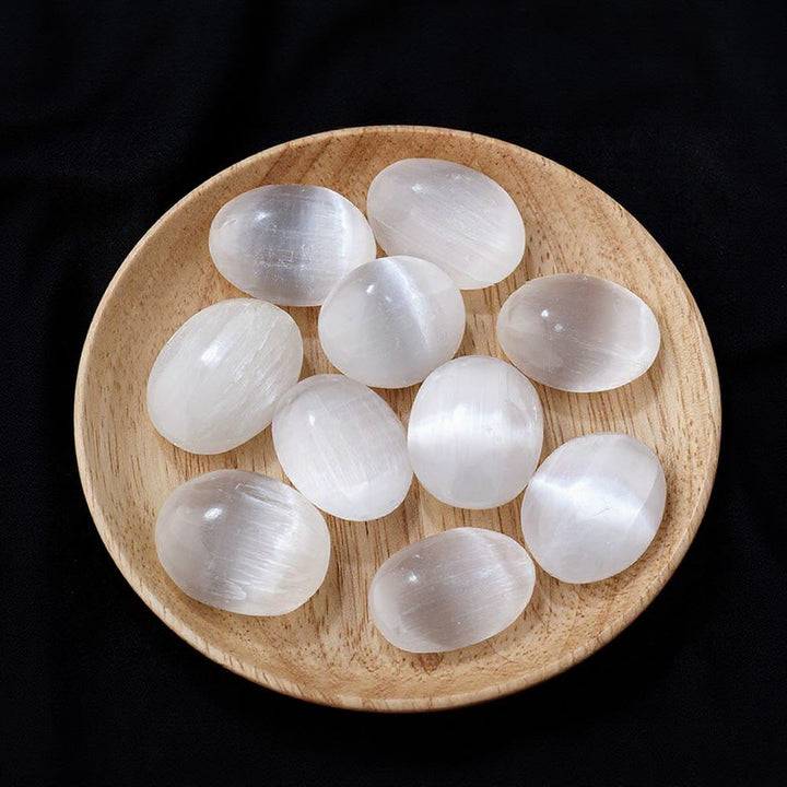 Uovo di cristallo di selenite trasparente ovale e liscio naturale Olivenorma - Selenite trasparente - 6,5-7 cm / 2,56-2,76 pollici - image 0