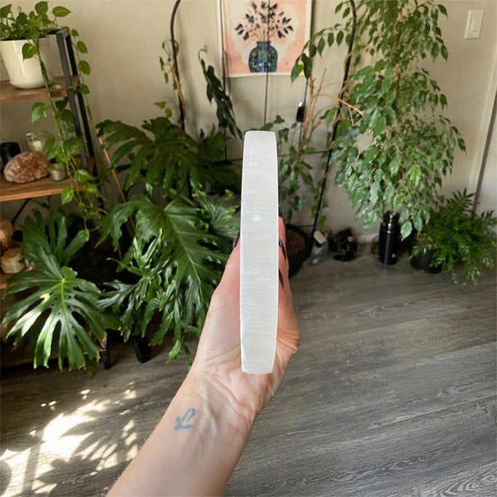 Piastra di ricarica in selenite incisa con motivo caleidoscopico Olivenorma - image 5