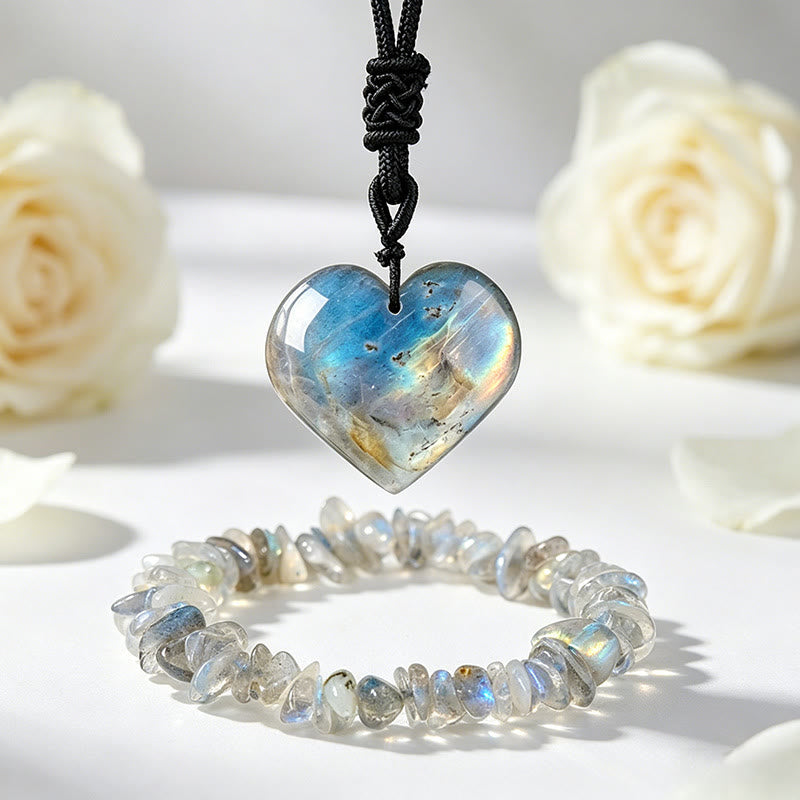 Bracciale Olivenorma con ciondolo a forma di cuore in cristallo e simbolo d'amore - Cuore di labradorite - image 0