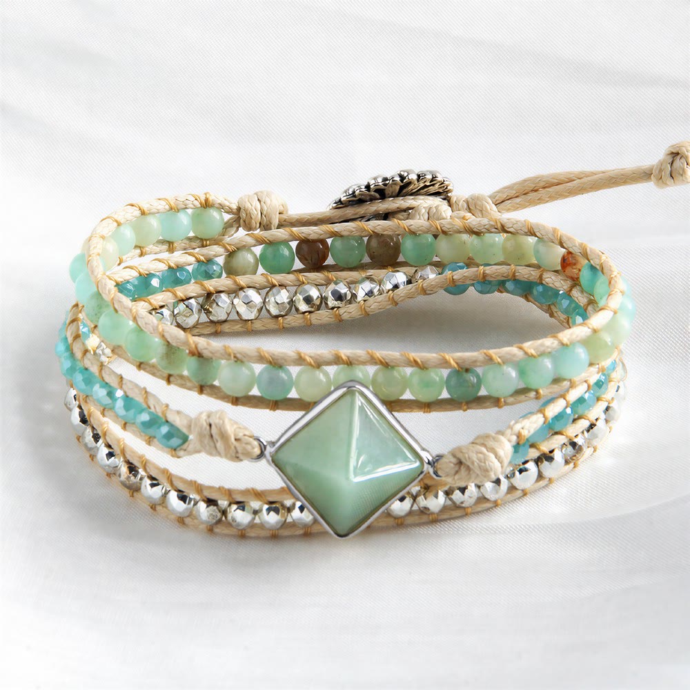 Bracciale avvolgente intrecciato a mano Olivenorma con simbolo energetico e magnete occhio di tigre naturale. - Verde - image 6