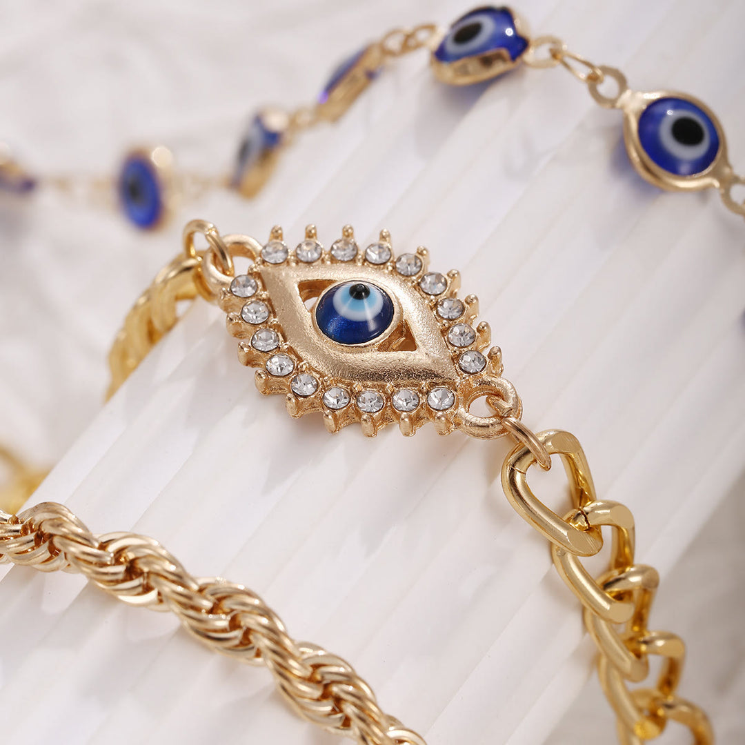 Bracciale Olivenorma in lega con ciondolo a forma di occhio di Allah e strass, simbolo di benedizione. - image 3