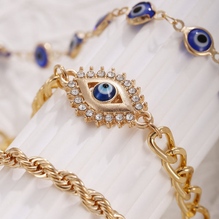 Bracciale Olivenorma in lega con ciondolo a forma di occhio di Allah e strass, simbolo di benedizione. - image 3