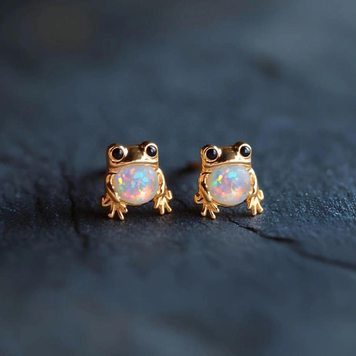 Orecchini a perno Olivenorma Tiny Frog Penguin Swan White Fire Opal con motivo animale, regalo per amanti - image 5