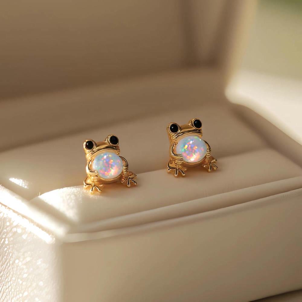 Orecchini a perno Olivenorma Tiny Frog Penguin Swan White Fire Opal con motivo animale, regalo per amanti - image 4