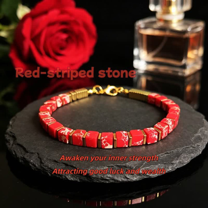 Bracciale Olivenorma con perline in pietra naturale e simbolo di protezione e resistenza. - pietra a strisce rosse - image 33