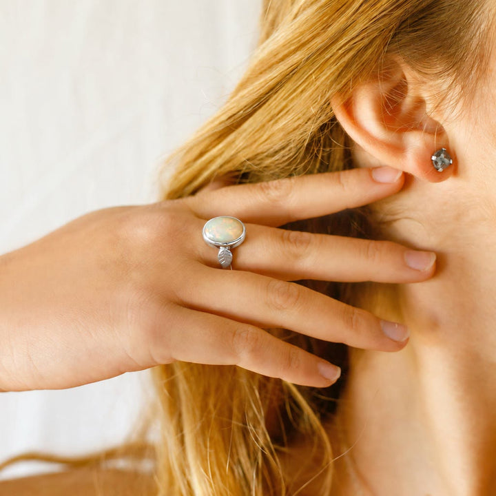 Anello da donna Olivenorma Boho con pietra opale e foglia - image 1
