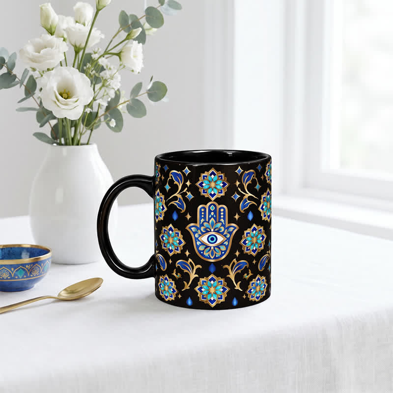 Tazza in ceramica con mano di Hamsa Olivenorma, simbolo di protezione e benedizione contro il malocchio. - image 7