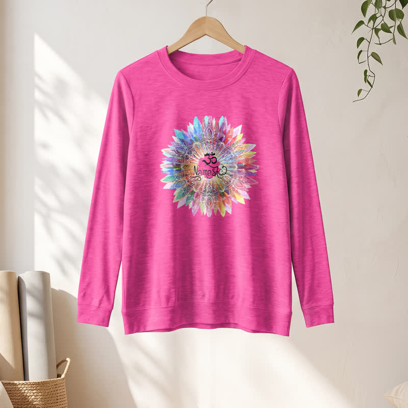 Camicia a maniche lunghe da donna Olivenorma in morbido cotone con stampa artistica Om Namaste Mandala arcobaleno. - image 19
