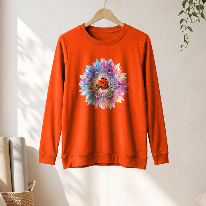 Camicia a maniche lunghe da donna Olivenorma in morbido cotone con stampa artistica Om Namaste Mandala arcobaleno. - image 28