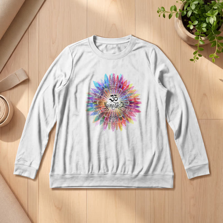 Camicia a maniche lunghe da donna Olivenorma in morbido cotone con stampa artistica Om Namaste Mandala arcobaleno. - Bianco - 2XL - image 0