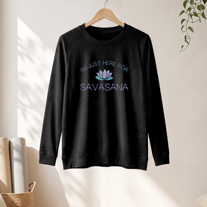 Camicia a maniche lunghe da donna Olivenorma in morbido cotone con stampa "I'm Just Here For Savasana" e loto. - image 7
