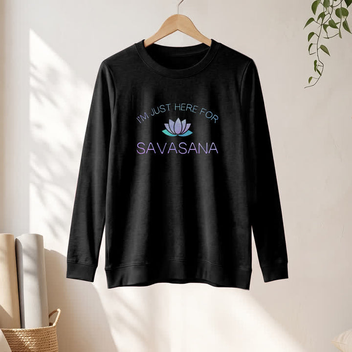 Camicia a maniche lunghe da donna Olivenorma in morbido cotone con stampa "I'm Just Here For Savasana" e loto. - image 7