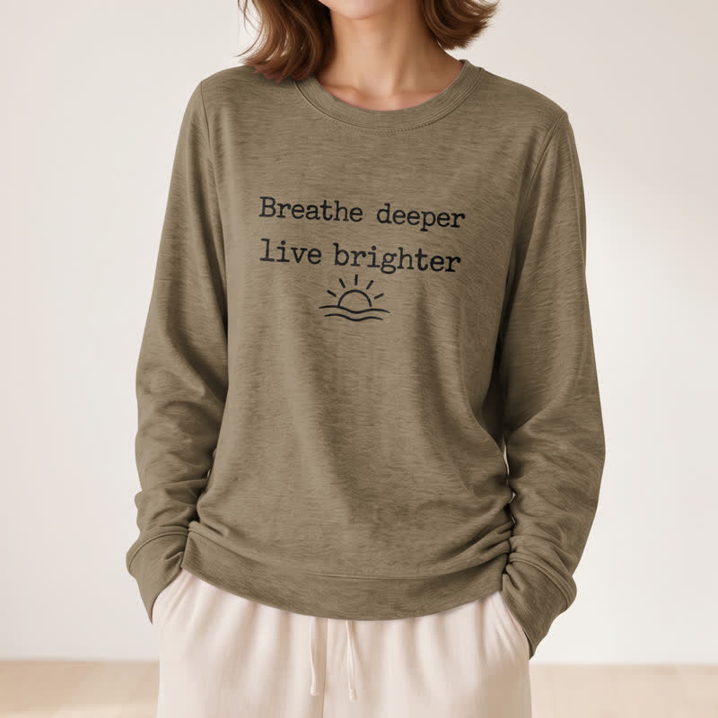 Camicia a maniche lunghe da donna Olivenorma in morbido misto cotone con stampa "Breathe Deeper". - image 26