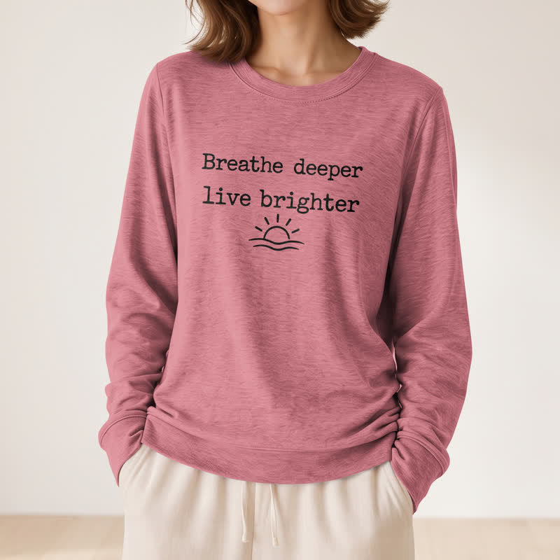 Camicia a maniche lunghe da donna Olivenorma in morbido misto cotone con stampa "Breathe Deeper". - image 11
