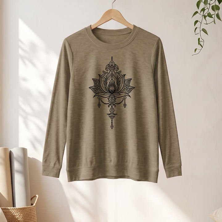 Camicia da donna a maniche lunghe Olivenorma in morbido misto cotone con stampa a loto. - image 25