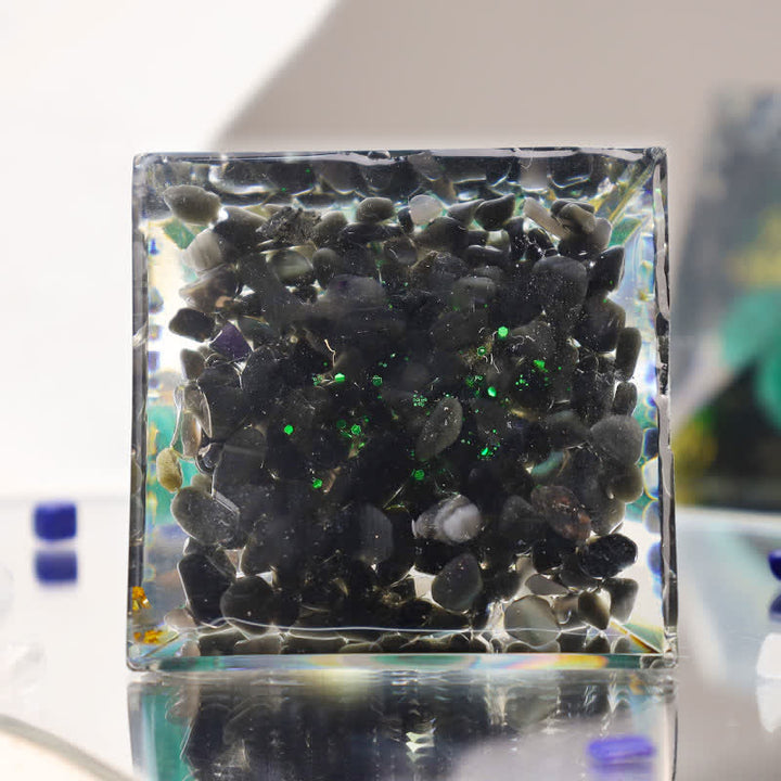 Sfera di malachite Olivenorma e piramide di orgone curativa in ossidiana