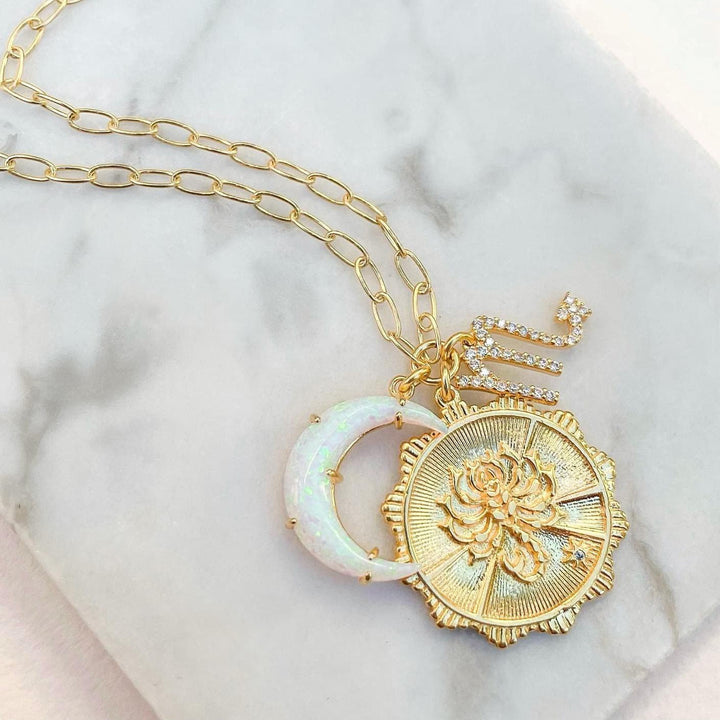 Collana con rune dello zodiaco e opale lunare Olivenorma