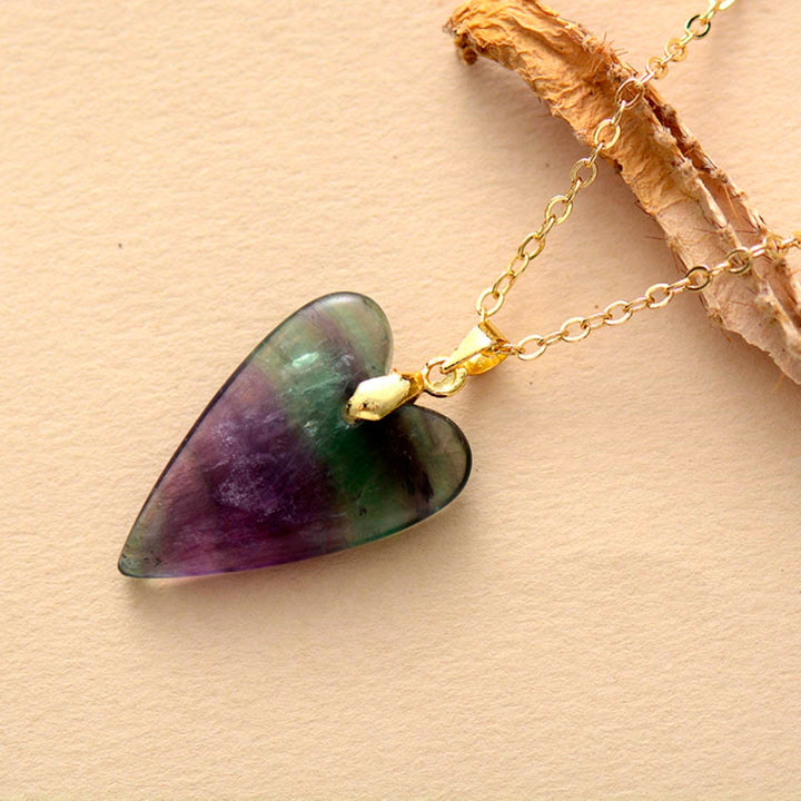 Collana con ciondolo a forma di cuore in cristallo curativo Olivenorma