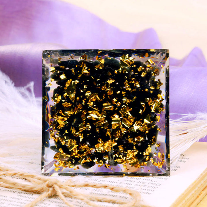 Sfera di ametista Olivenorma con piramide di orgone dello zodiaco Vergine in ossidiana