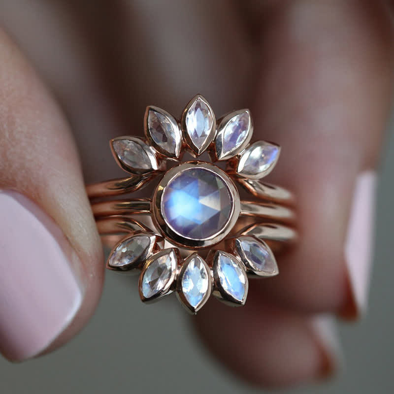 Olivenorma "Tide Goddess" - Anello in 3 pezzi con pietra di luna e fiore di sole