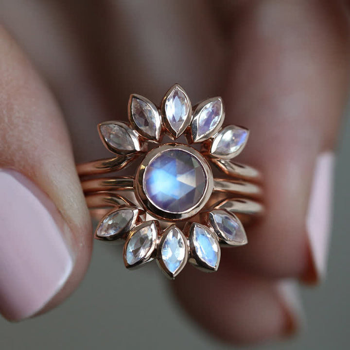 Olivenorma "Tide Goddess" - Anello in 3 pezzi con pietra di luna e fiore di sole