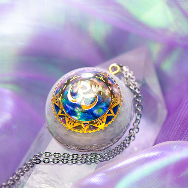 Collana di cristallo trasparente OM Mandala Healing Orgone Olivenorma 