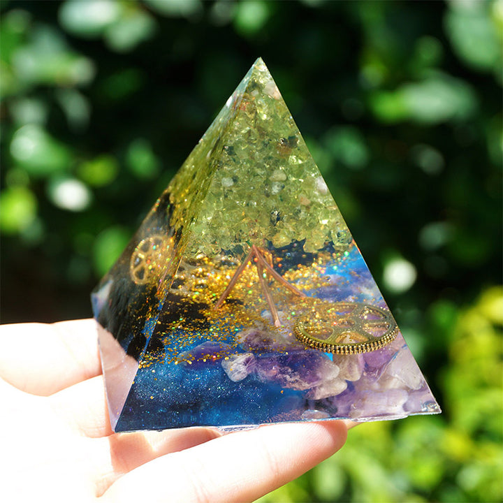 Olivenorma Peridot Ametista Con Piramide Orgonica Di Tormalina Nera