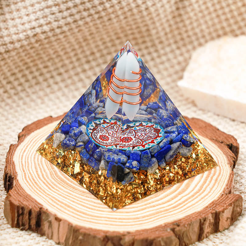 Colonna di acquamarina Olivenorma con piramide di orgone Hamsa in lapislazzuli 