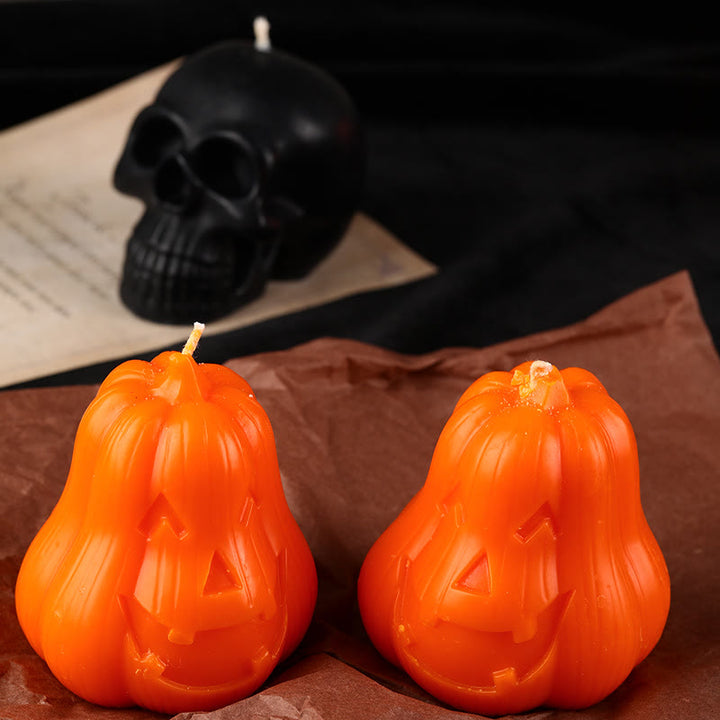 Candela profumata alla zucca e al teschio Olivenorma