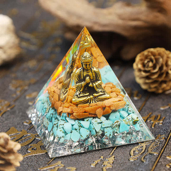 Piramide di arenaria Olivenorma con Buddha in orgone turchese 