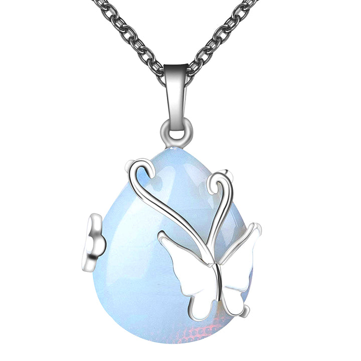 Collana con pietre preziose e ali di farfalla in cristallo