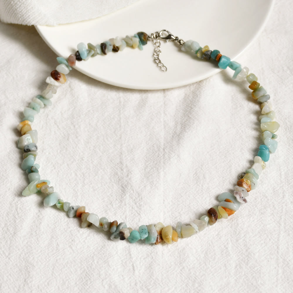 Collana con pietra di cristallo lucidata di forma irregolare Olivenorma