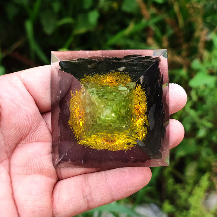 Olivenorma Ossidiana con Peridoto Albero della Vita Piramide Orgonica