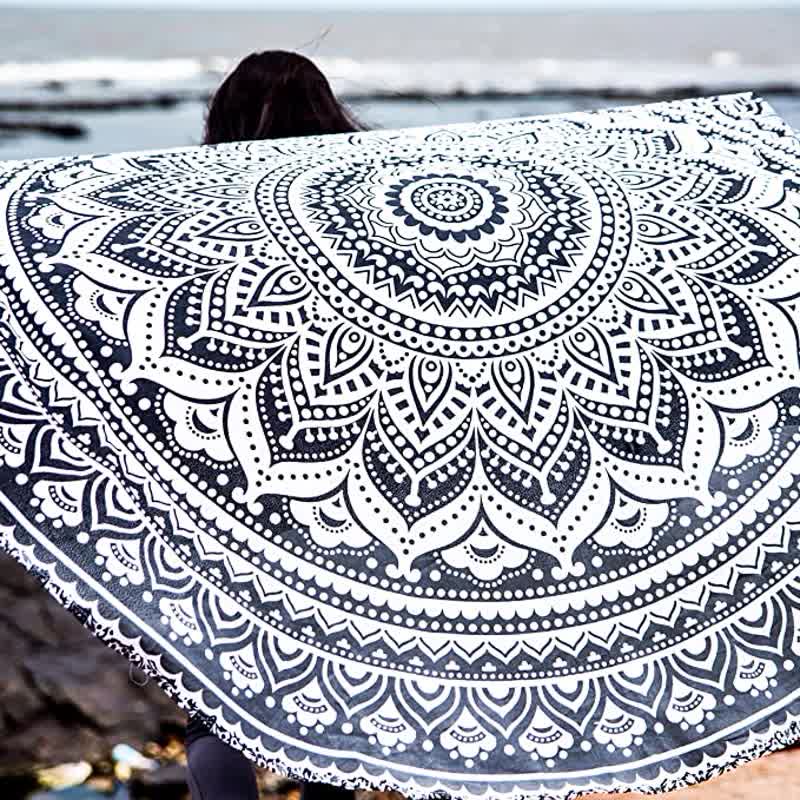 Arazzo Mandala circolare Rosamia Yoga Meditazione