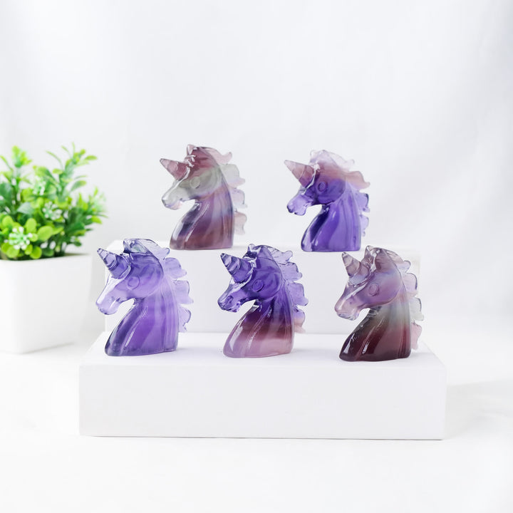 Decorazione in pietra preziosa unicorno fluorite arcobaleno naturale Olivenorma