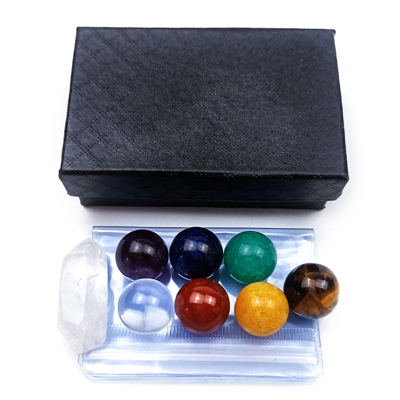 Set di cristalli con sfere arcobaleno dei chakra