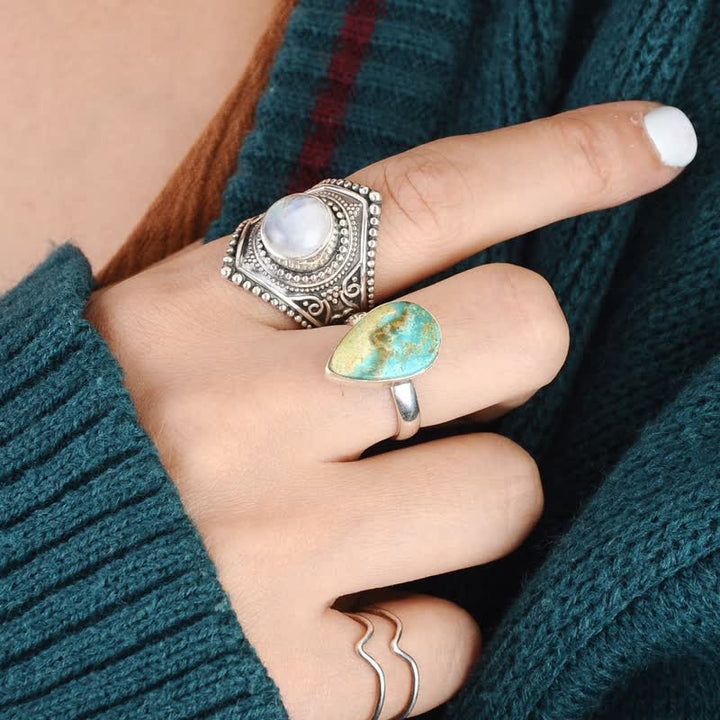 Anello in argento con pietra di luna retrò Bohemia