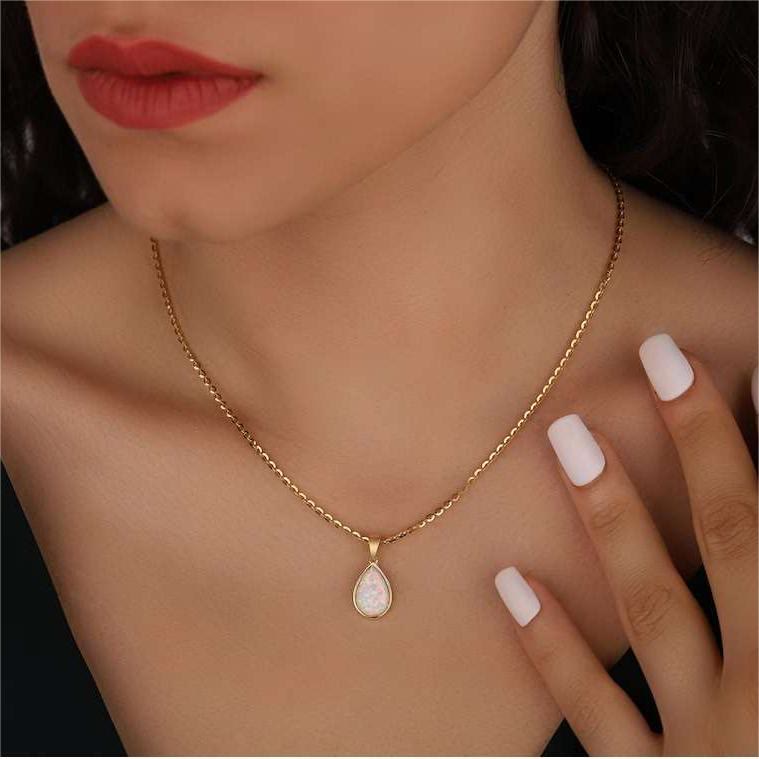 Collana con ciondolo a forma di goccia in opale naturale 18k Olivenorma 