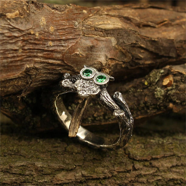 Anello di fidanzamento con gufo smeraldo Olivenorma sul ramo - image 6