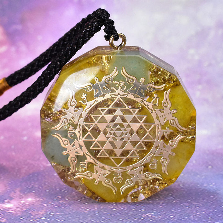 Collana con simbolo del cubo di Metatron in avventurina verde e cristallo trasparente Olivenorma 