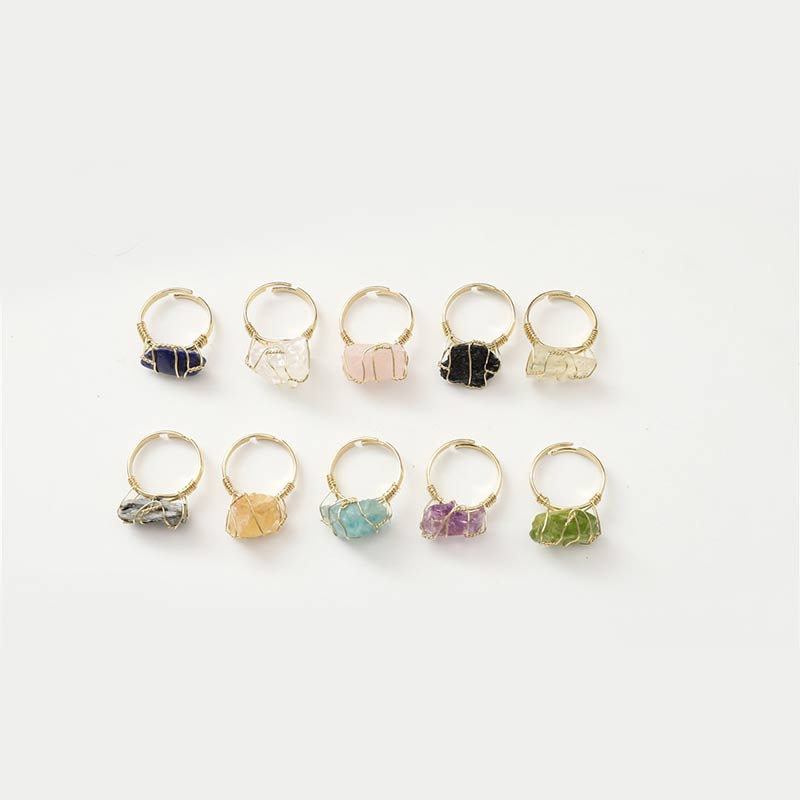 Anello irregolare in cristallo naturale