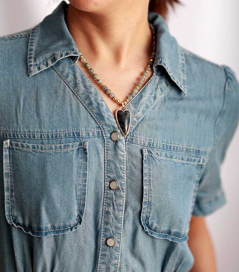 Collana con ciondolo a forma di cuore lungo in labradorite Olivenorma