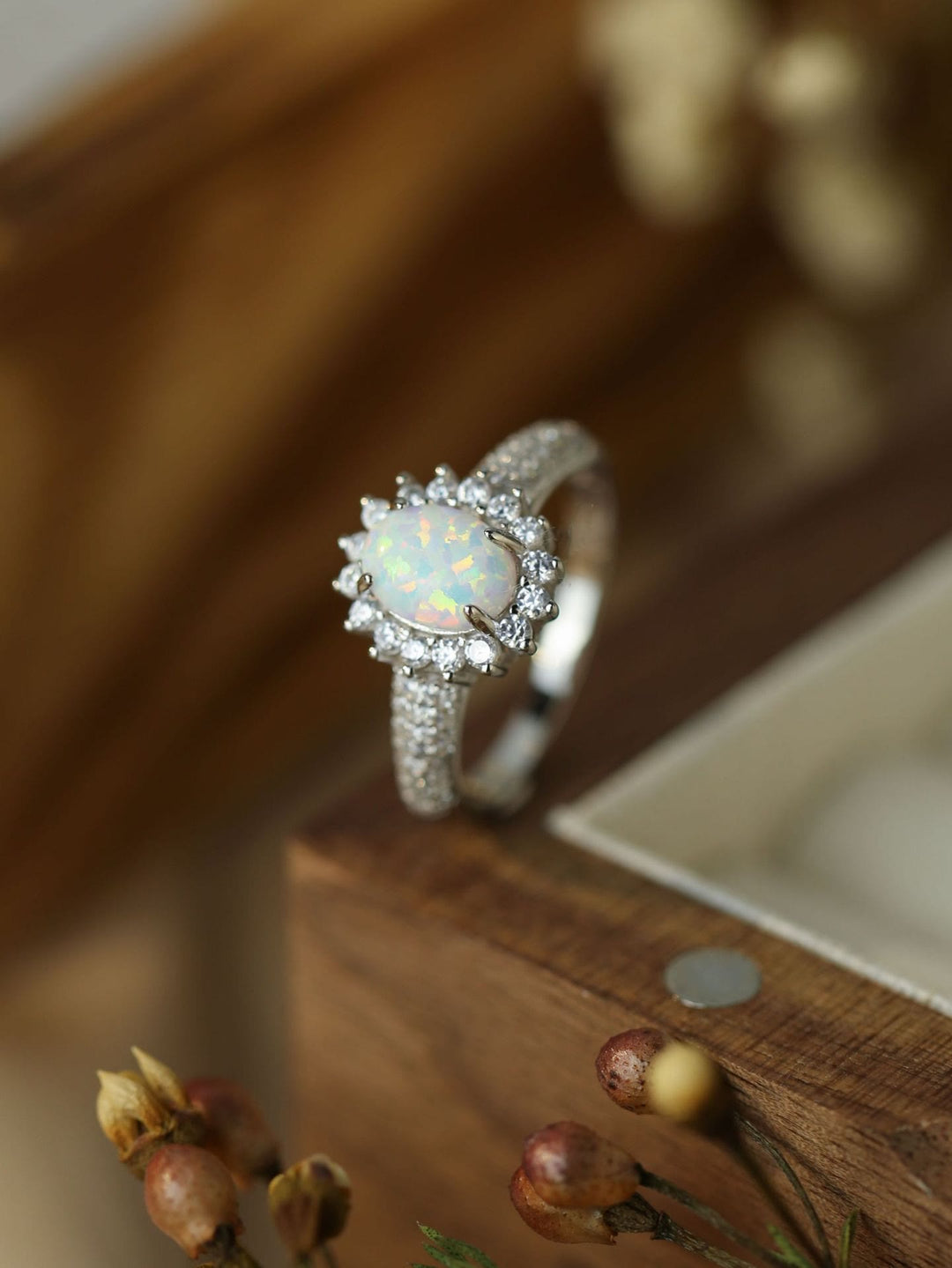 Anello Olivenorma Opal White Zircon Flower