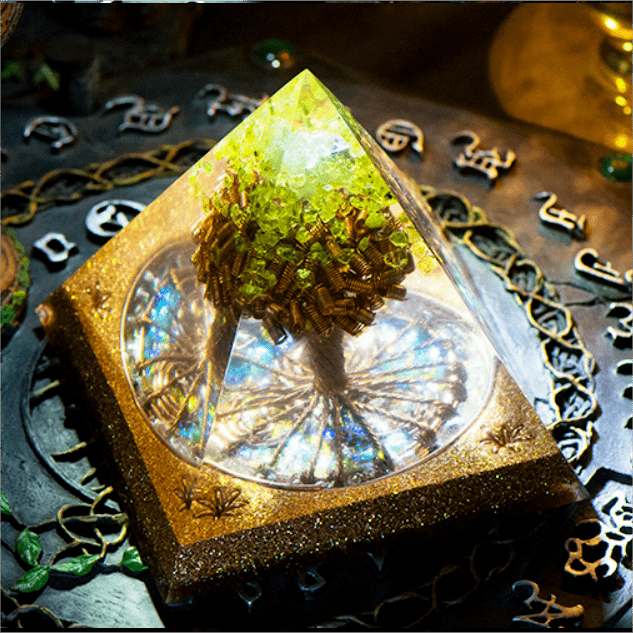 Olivenorma Albero della vita Peridoto Piramide di orgone