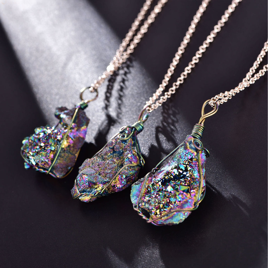 Collana con geode di pietra irregolare di labradorite naturale Olivenorma